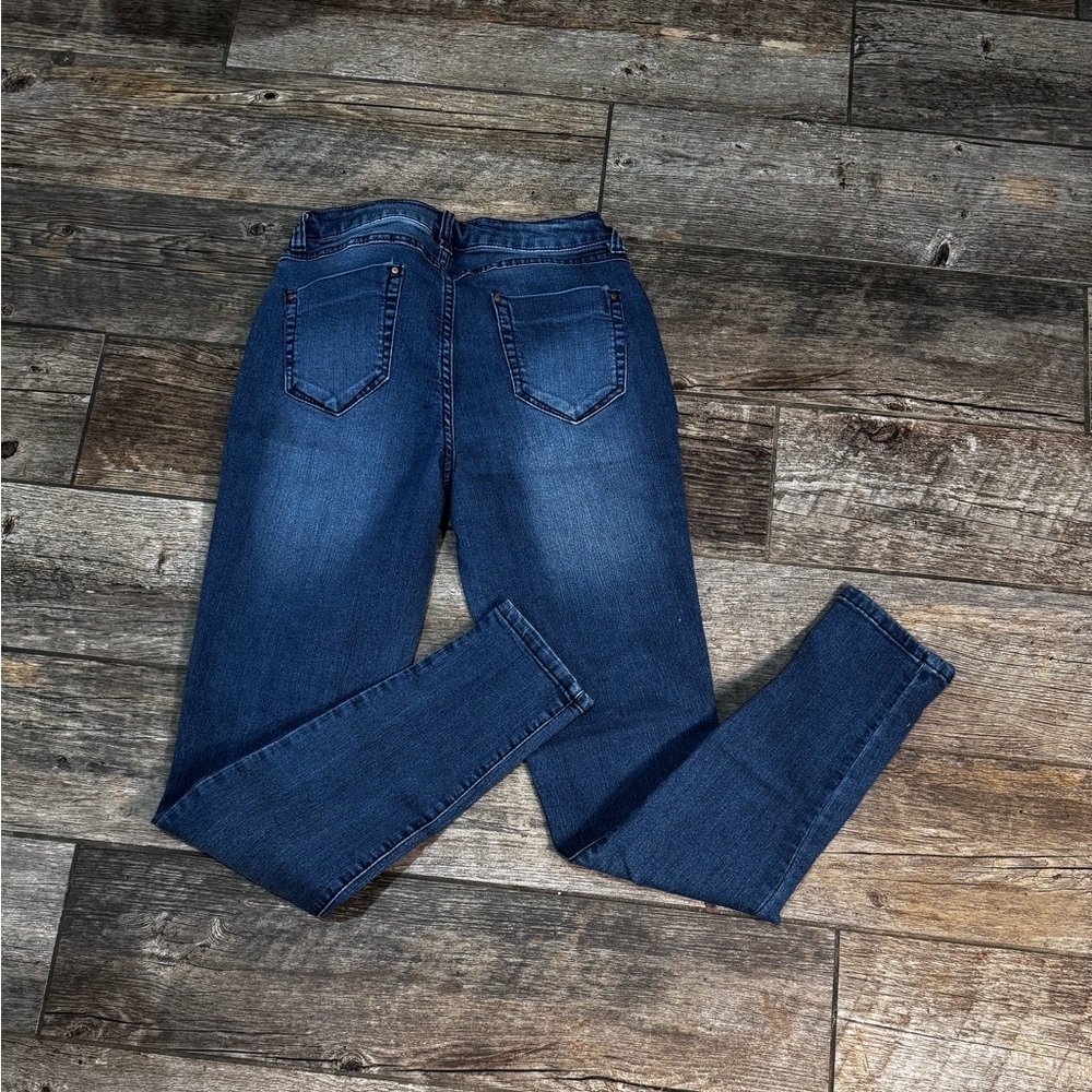Jeans - Picture 4 of 5